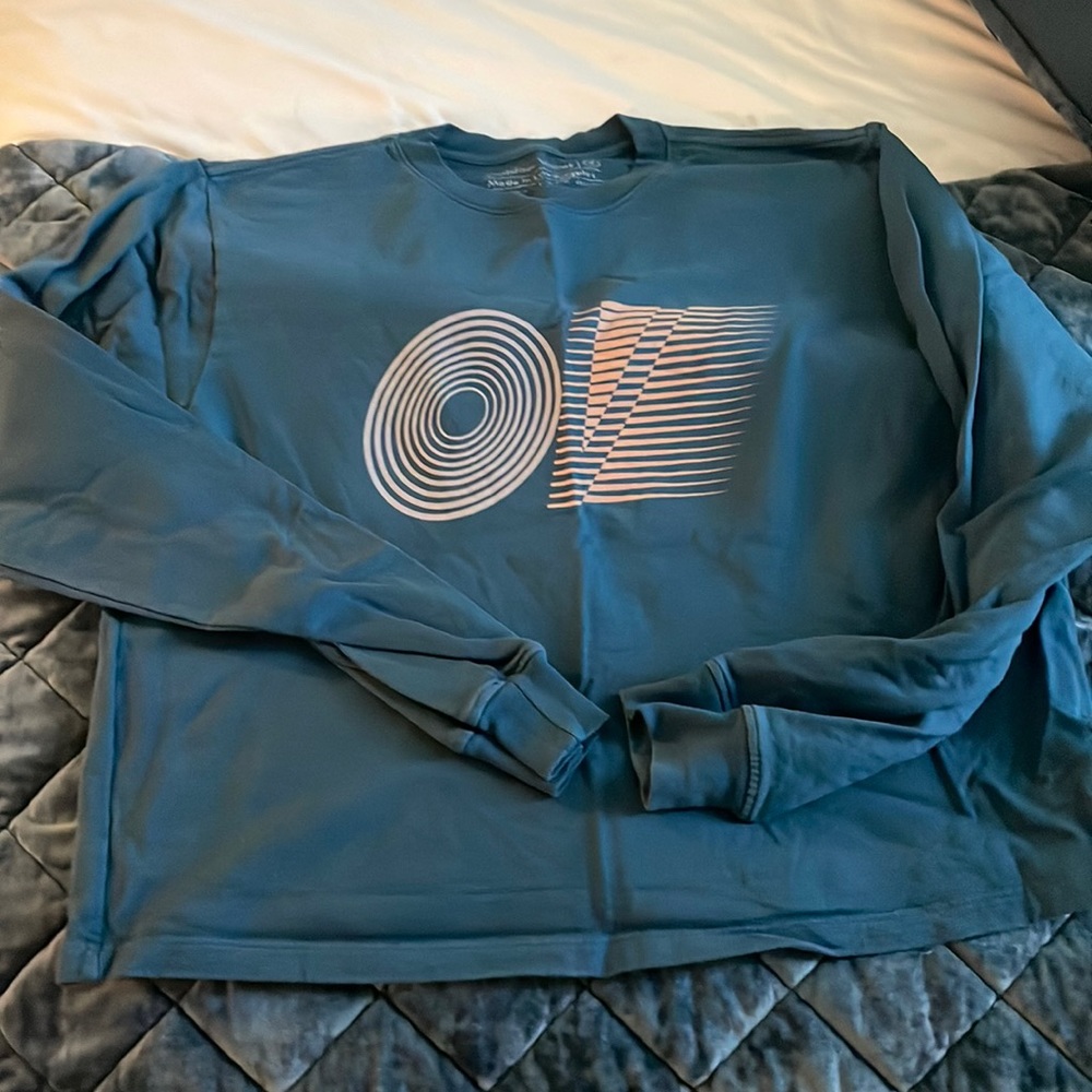 Outdoor voices crewneck